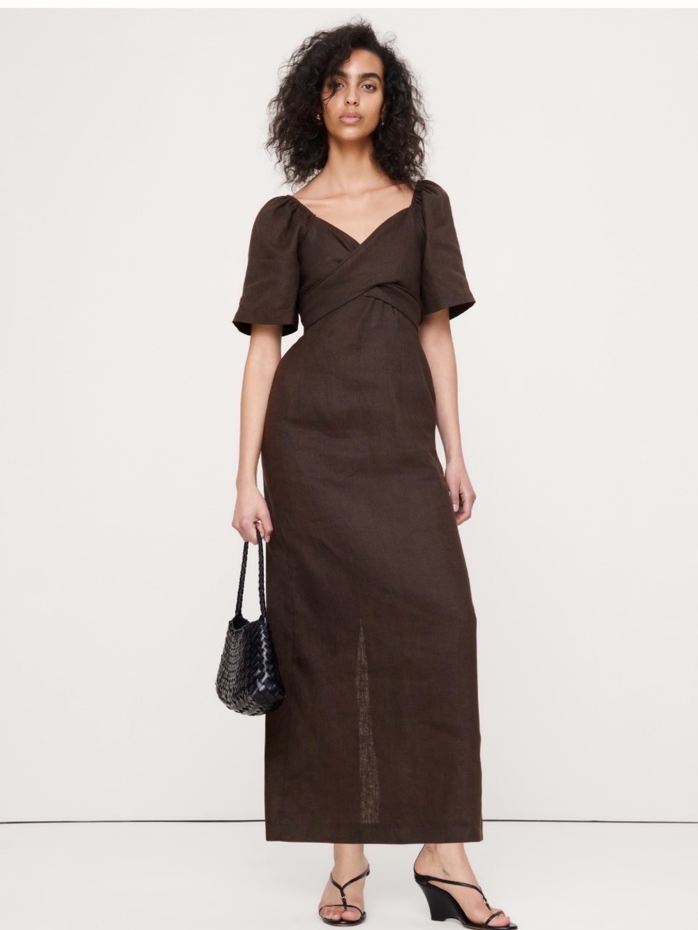 Linen Sweetheart Maxi Dress